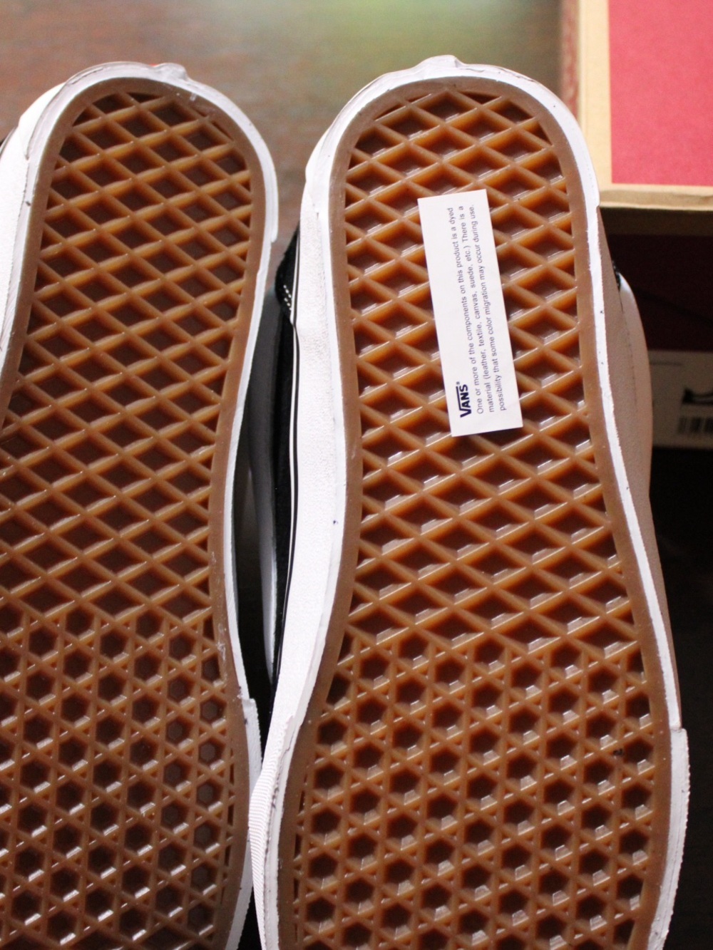 Vans Knu Skool Skate Shoe - Black / True White - Picture 7 of 7